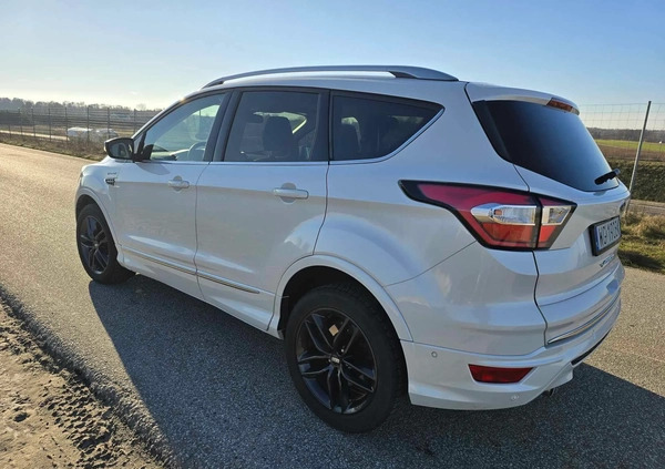 Ford Kuga cena 92500 przebieg: 82000, rok produkcji 2017 z Garwolin małe 466